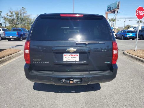 Used 2011 Chevrolet Suburban LS w/ Convenience Package 1 image 4