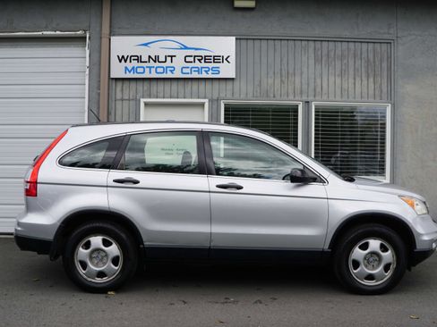 Used 2011 Honda CR-V LX image 23