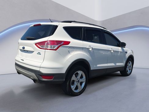Used 2016 Ford Escape SE w/ SE Leather Comfort Package AWD/4WD image 6