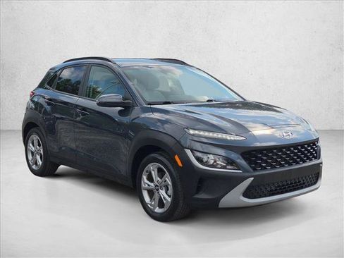 Used 2022 Hyundai Kona SEL FWD image 3