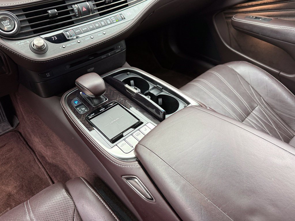 Used 2018 Lexus LS 500 w/ Luxury Package RWD image 14