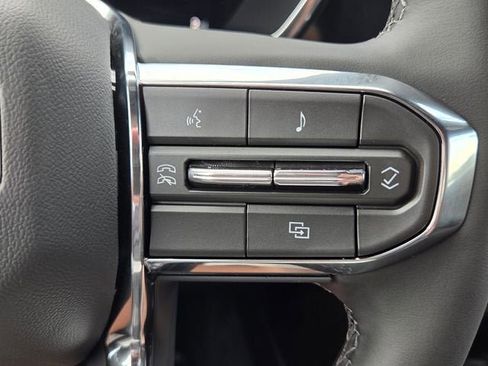 New 2026 GMC Canyon Elevation w/ Convenience Package RWD image 31