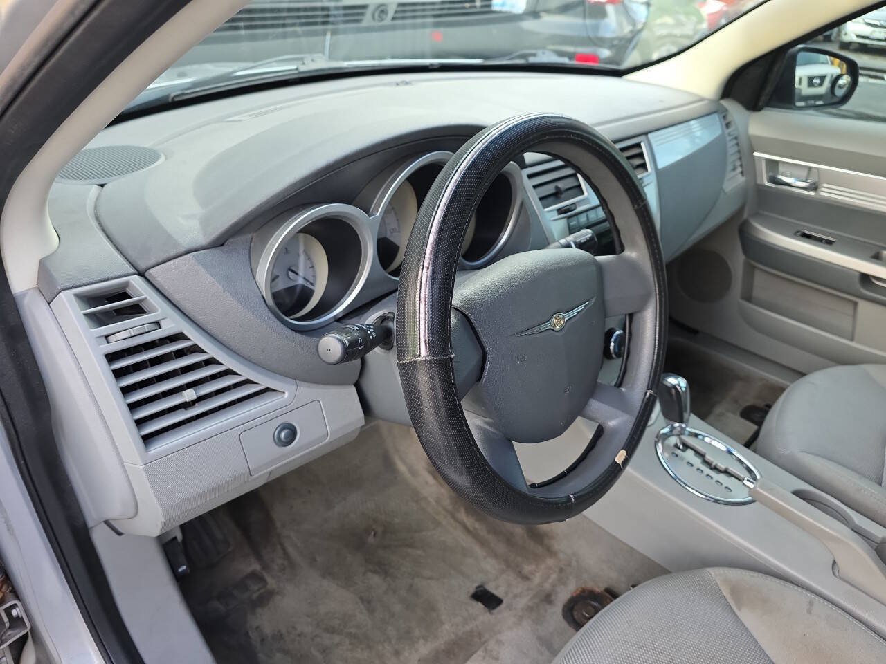 Used 2008 Chrysler Sebring Touring FWD image 10