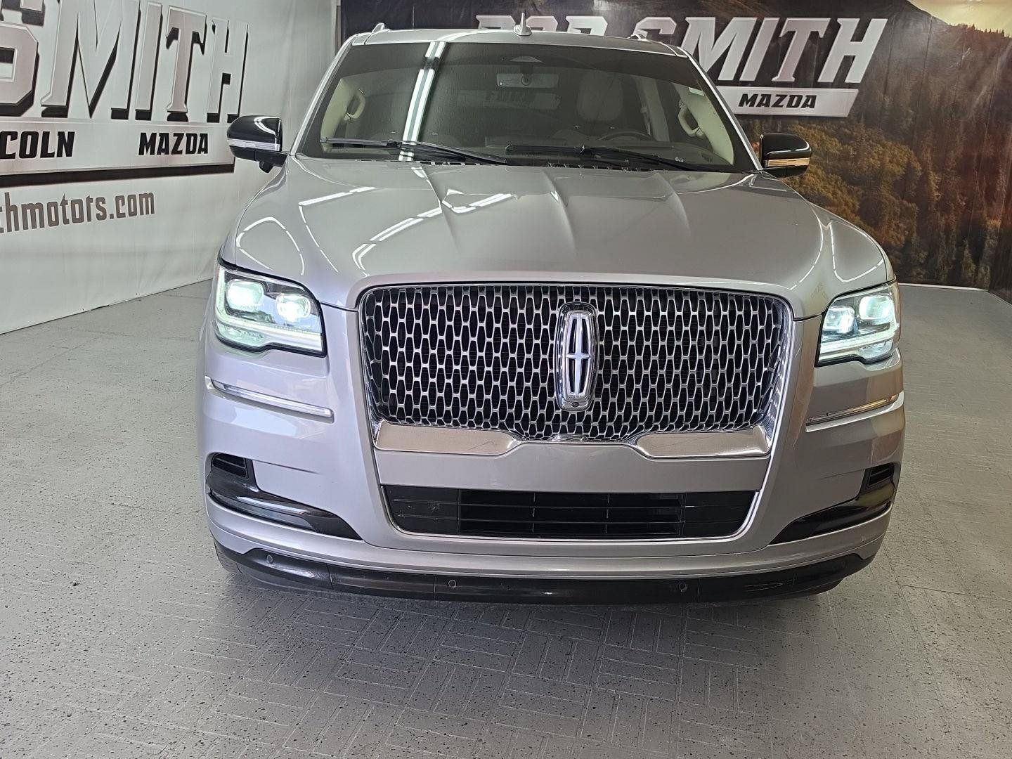 Certified 2023 Lincoln Navigator Reserve AWD/4WD image 17