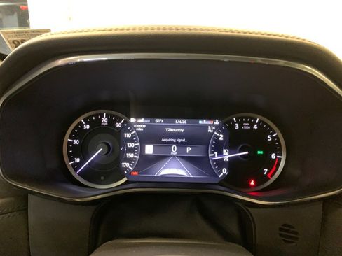 Used 2023 Jaguar F-PACE S AWD/4WD image 22