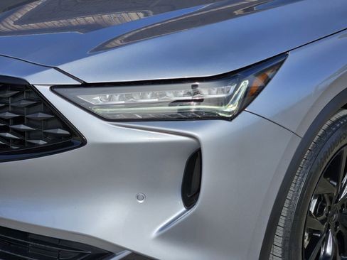 Used 2023 Acura MDX A-Spec image 11