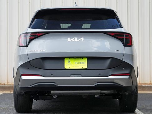 Used 2026 Kia Sportage EX AWD/4WD image 10