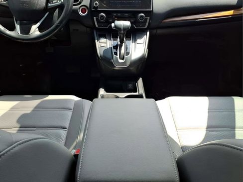 Used 2019 Honda CR-V Touring image 11