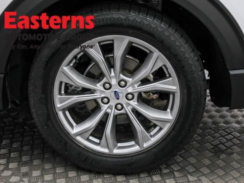 Used 2023 Ford Explorer Limited image 34