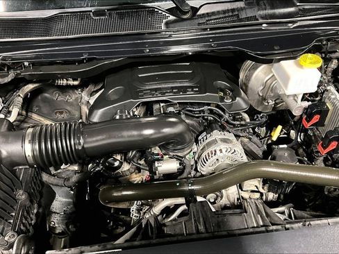 Used 2019 RAM 1500 Laramie image 42