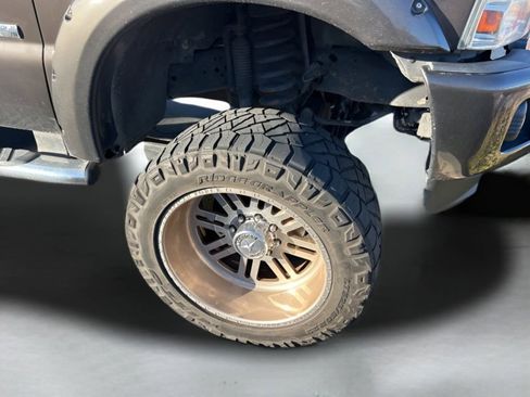 Used 2007 Ford F350 Lariat image 9