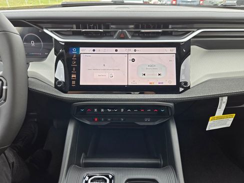 New 2026 Jeep Cherokee Laredo image 19