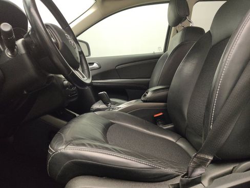 Used 2020 Dodge Journey Crossroad FWD image 17