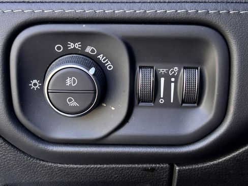 Certified 2022 RAM 1500 Limited image 24