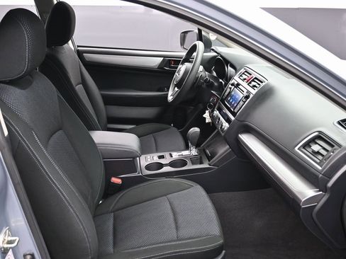 Used 2019 Subaru Outback 2.5i image 31