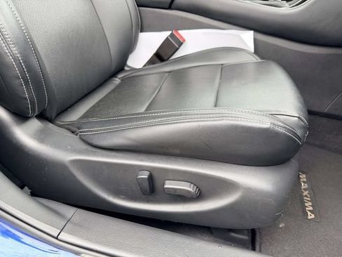 Used 2023 Nissan Maxima SL FWD image 9