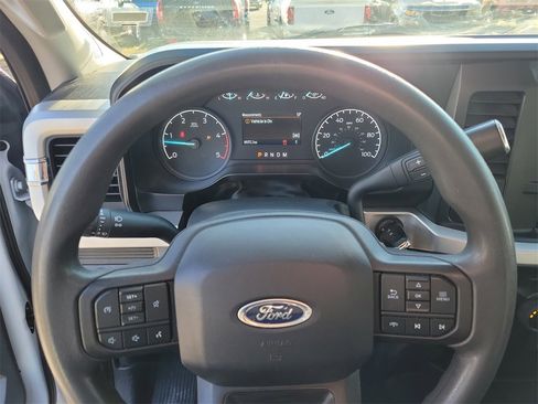 Used 2024 Ford F350 XLT image 17