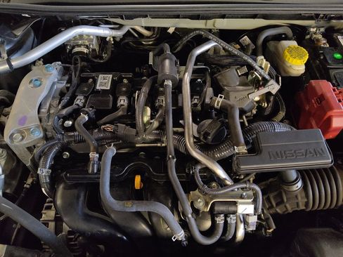 Used 2025 Nissan Sentra S FWD image 30