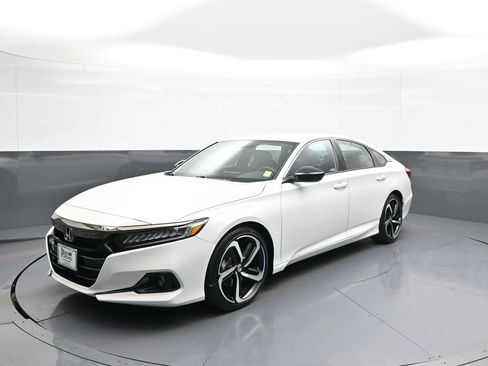 Used 2022 Honda Accord Sport image 1
