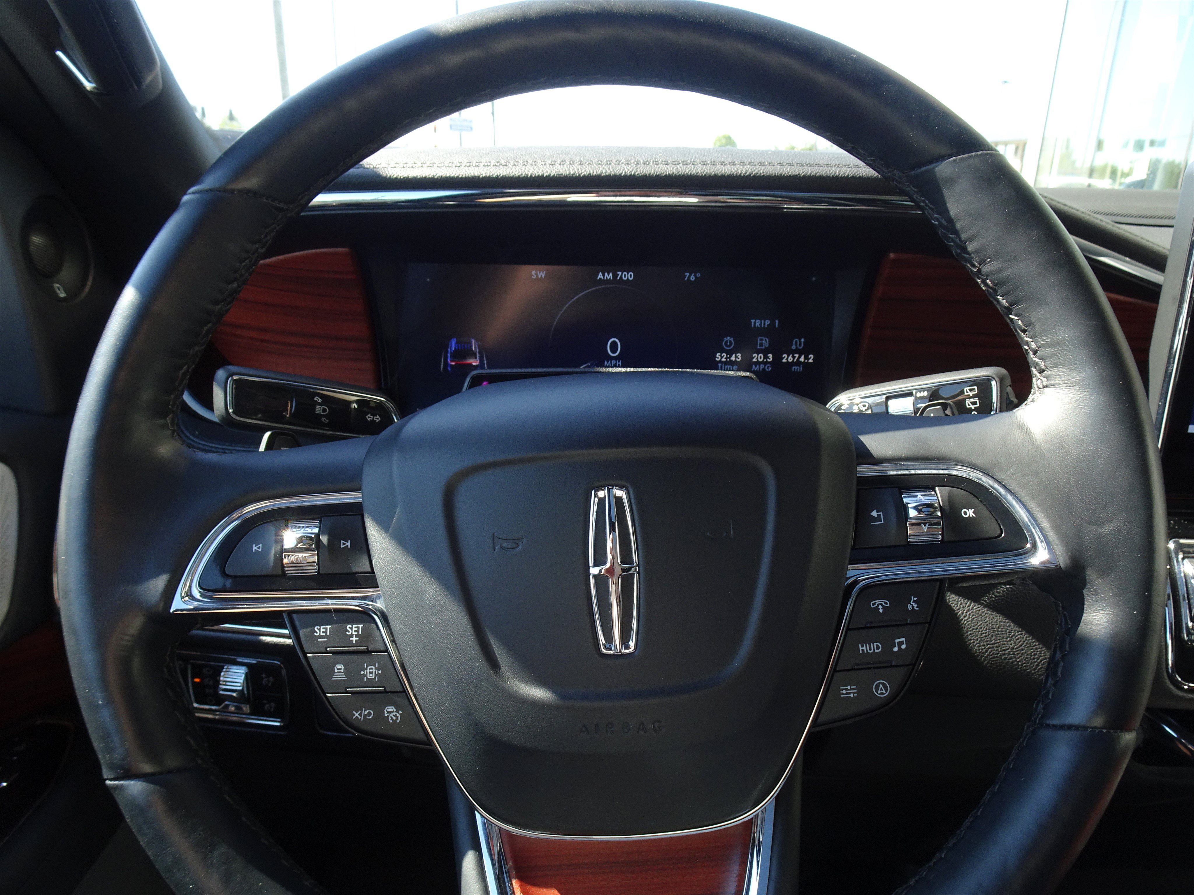 Used 2024 Lincoln Navigator Reserve AWD/4WD image 23