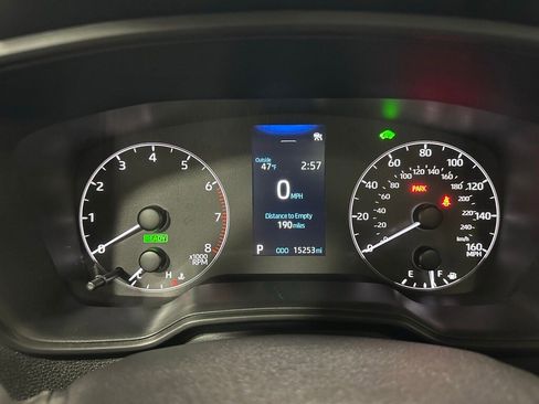 Used 2025 Toyota Corolla Cross AWD Hybrid image 23