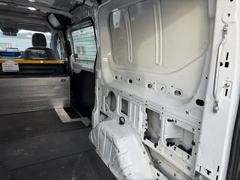 Used 2020 Ford Transit 250 Low Roof AWD image 12