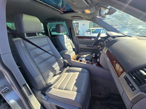 Used 2005 Volkswagen Touareg V6 AWD/4WD image 49