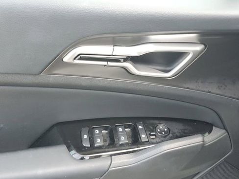 Certified 2023 Kia Sportage EX AWD/4WD image 19
