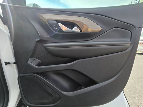 Used 2021 GMC Terrain SLE FWD image 20