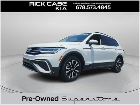 Used 2023 Volkswagen Tiguan S image 1