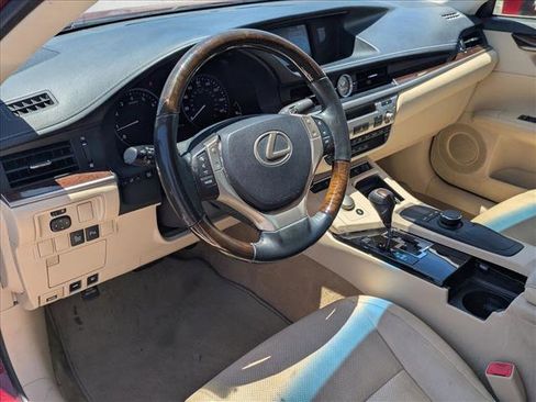 Used 2014 Lexus ES 350 w/ Premium Package FWD image 8