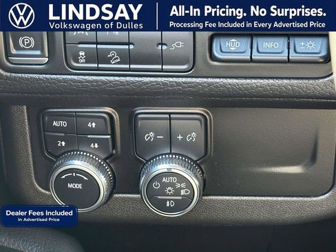 Used 2021 GMC Yukon Denali w/ Advanced Technology Package AWD/4WD image 25