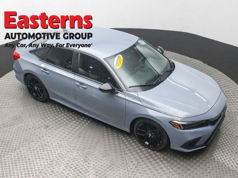 Used 2024 Honda Civic Sport image 3