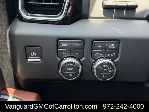 New 2026 GMC Sierra 2500 Denali Ultimate AWD/4WD image 19