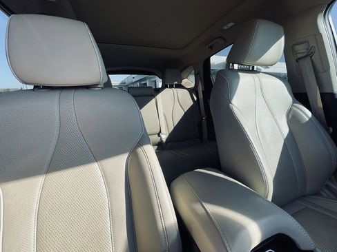 Used 2023 Acura RDX AWD w/ Advance Package image 32