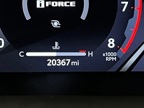Certified 2025 Toyota Tacoma TRD Sport AWD/4WD image 16