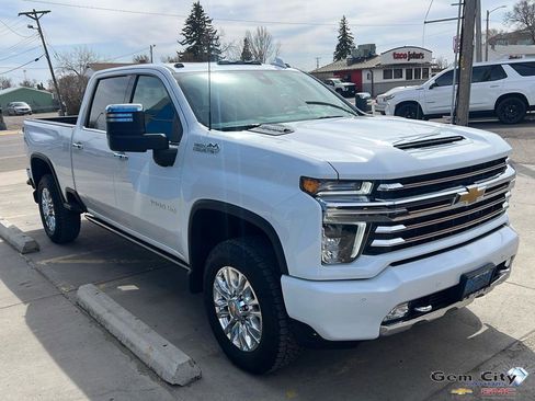 Used 2023 Chevrolet Silverado 3500 High Country image 4