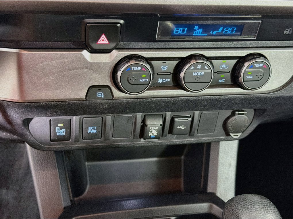 Used 2022 Toyota Tacoma SR5 w/ Technology Package RWD image 20