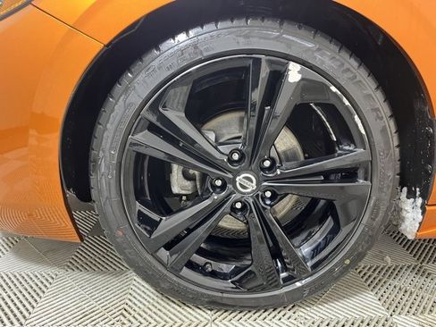 Used 2021 Nissan Sentra SR w/ Lighting Package image 22