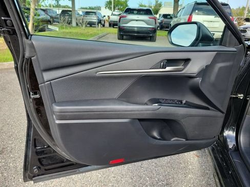 Used 2025 Toyota Camry SE FWD image 21