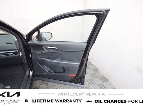 New 2026 Kia Sportage LX image 15