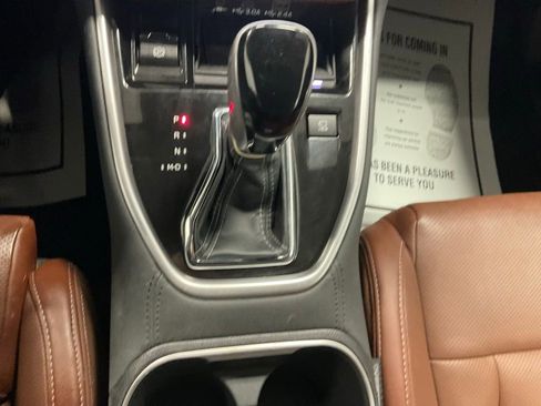 Used 2023 Subaru Outback Touring XT image 21