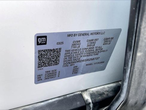 Certified 2025 Chevrolet Suburban Z71 w/ Comfort Package AWD/4WD image 31