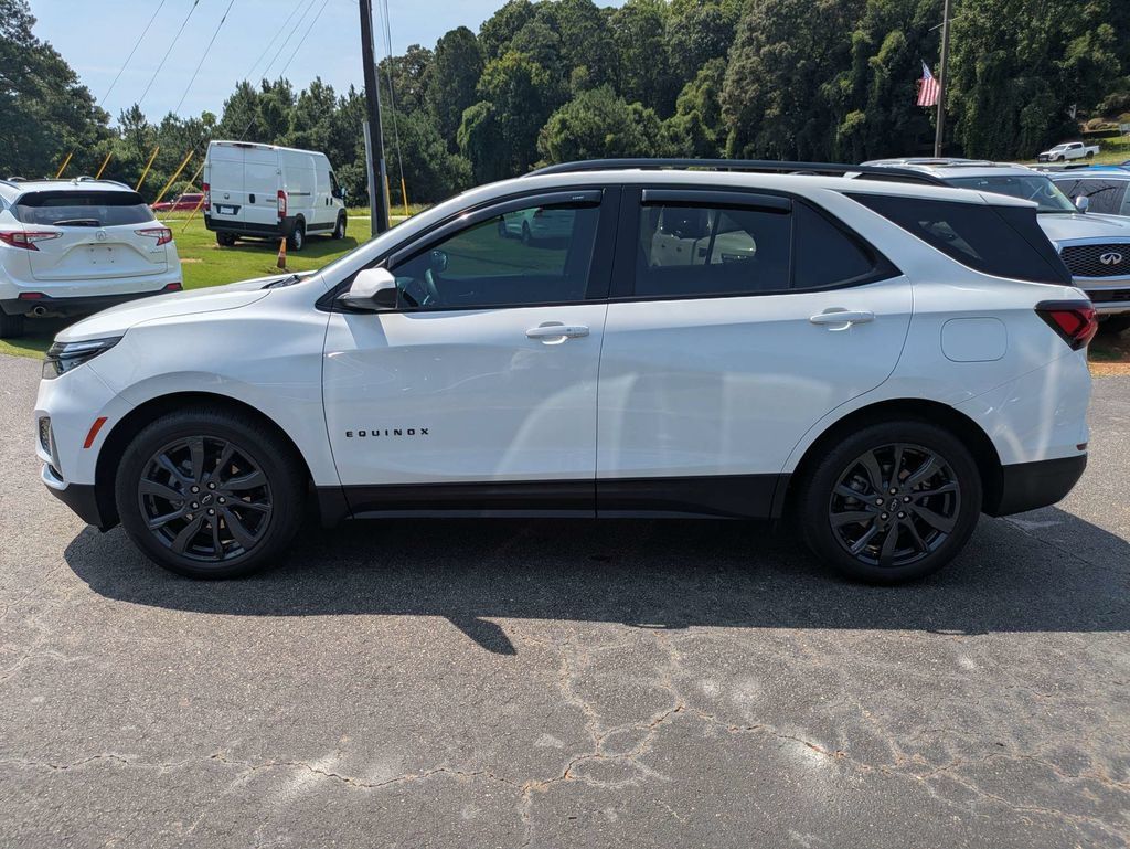 Used 2024 Chevrolet Equinox RS FWD image 3