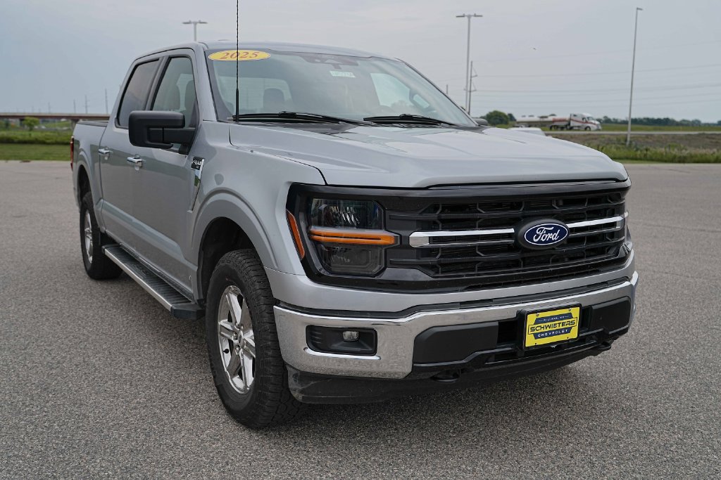 Used 2025 Ford F150 XLT w/ Equipment Group 301A Standard AWD/4WD image 5