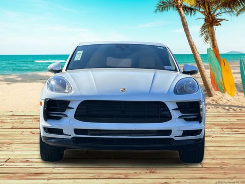 Used 2019 Porsche Macan image 8
