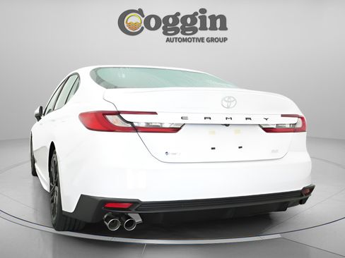New 2026 Toyota Camry SE FWD image 12