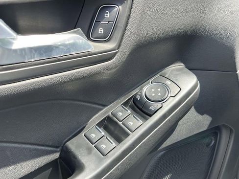New 2025 Ford Escape SE FWD image 13