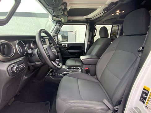 Used 2021 Jeep Wrangler Unlimited Sport AWD/4WD image 10