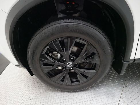 Certified 2023 Nissan Rogue SV w/ SV Premium B Package AWD/4WD image 27
